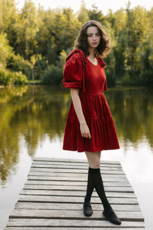 CZERWONA SUKIENKA Z KOKARDAMI SCARLET