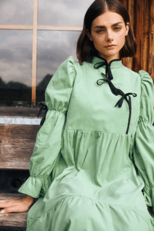 Sztruksowa sukienka na jesień