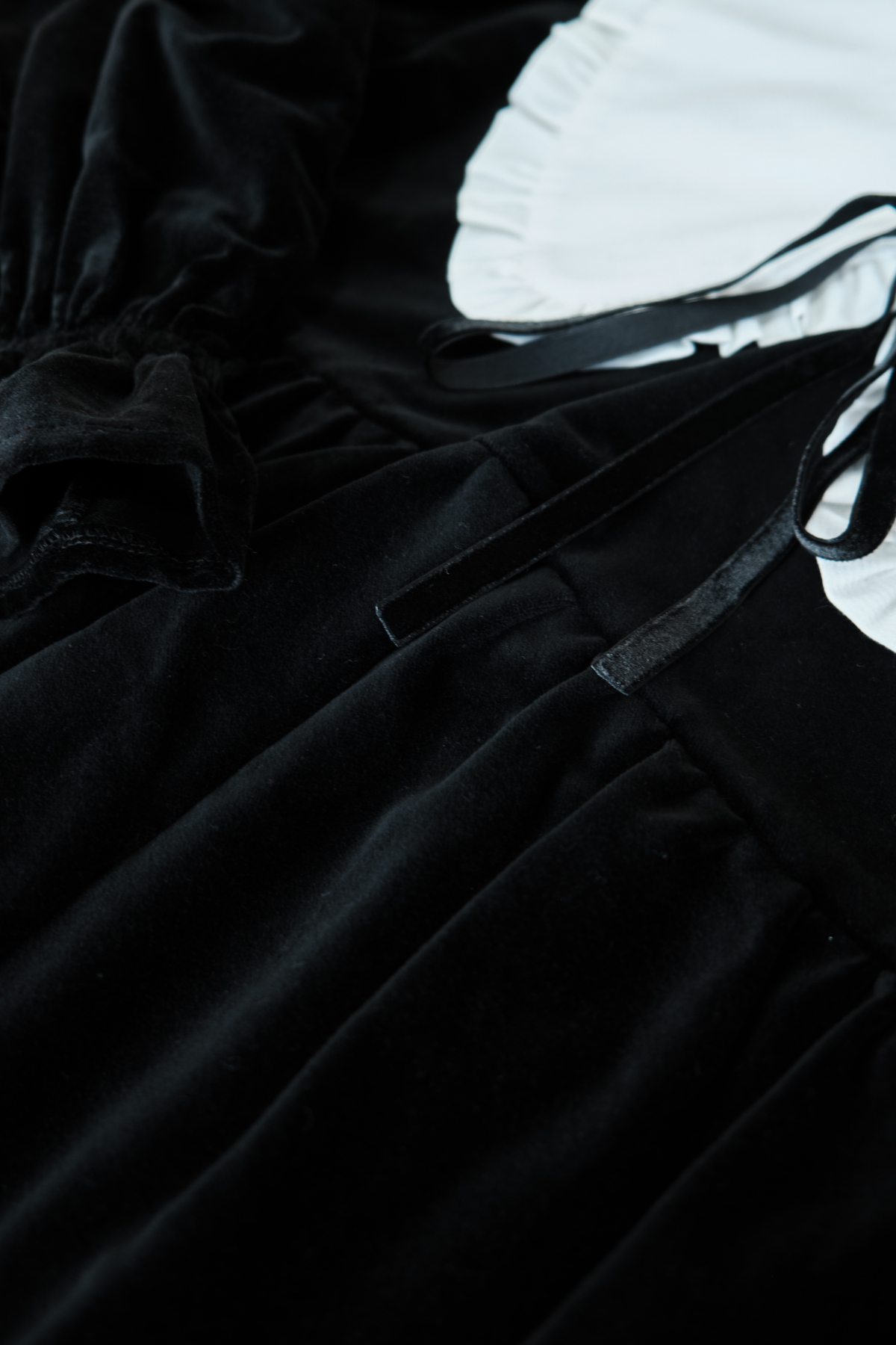 SUKIENKA BLACK VELVET - obrazek 4