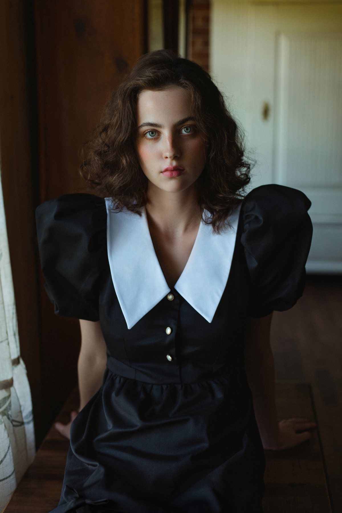 CZARNA SUKIENKA MIDI NOIR